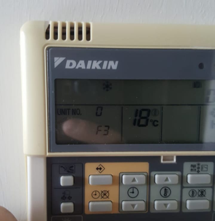 daikin oshibka F3